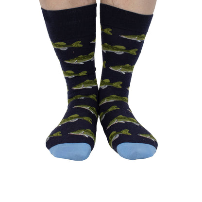 EXTRAFINE MERINO WOOL LARGEMOUTH BASS FISH IN NAVY