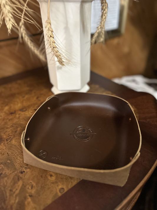 Whiskey Leatherworks North State Logo Desk Valet